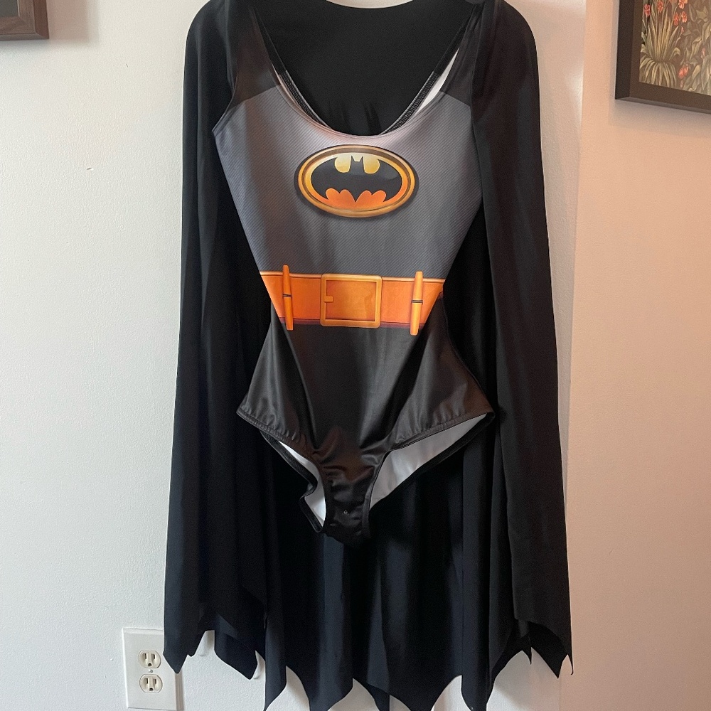 Blackmilk x Batman Batgirl Bodysuit and Cape costume! Size Medium Long Torso